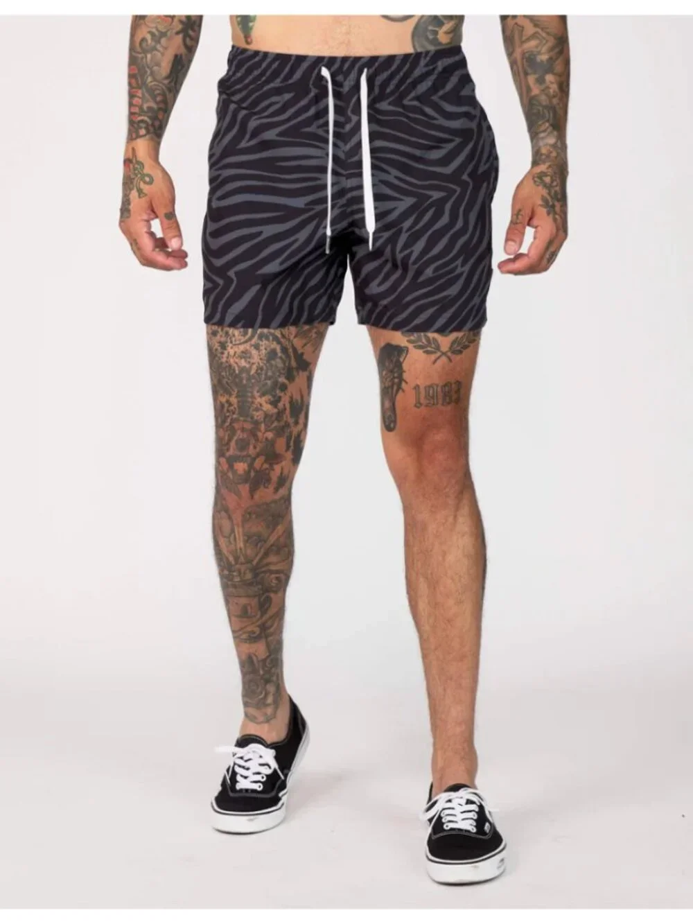 Cove Black Zebra Shorts, 30W, 5